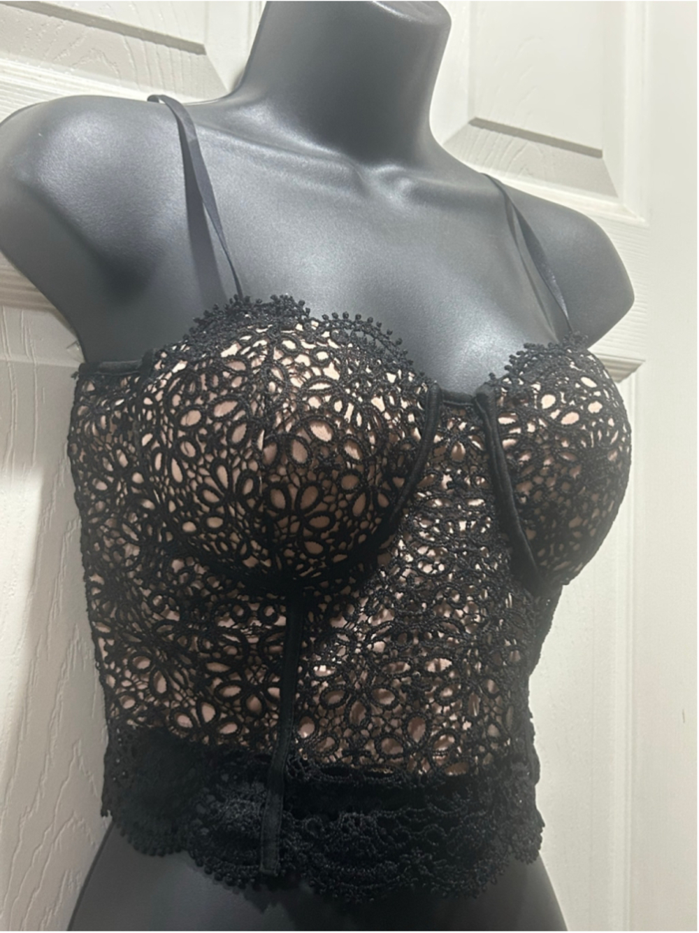 Women's Iris Black Lace Camisole Top Size L